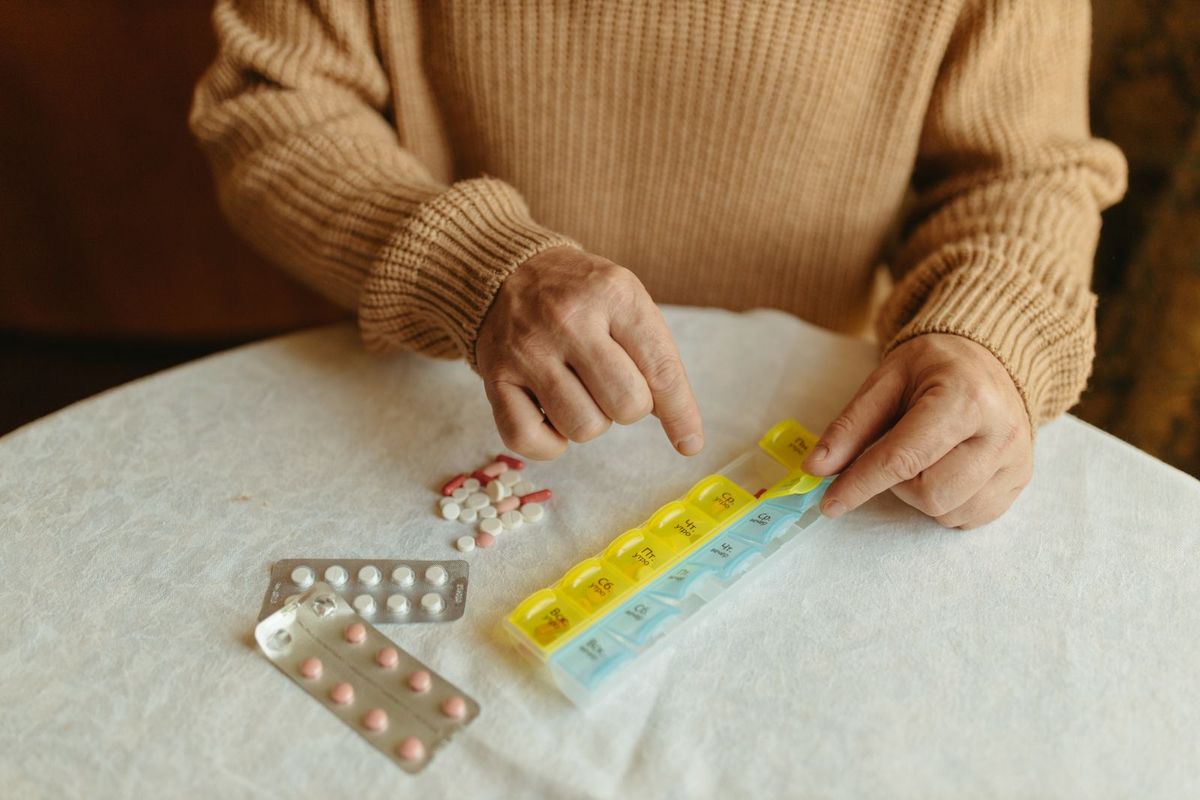 Automatic pill reminder & dispenser — gift for aging parents