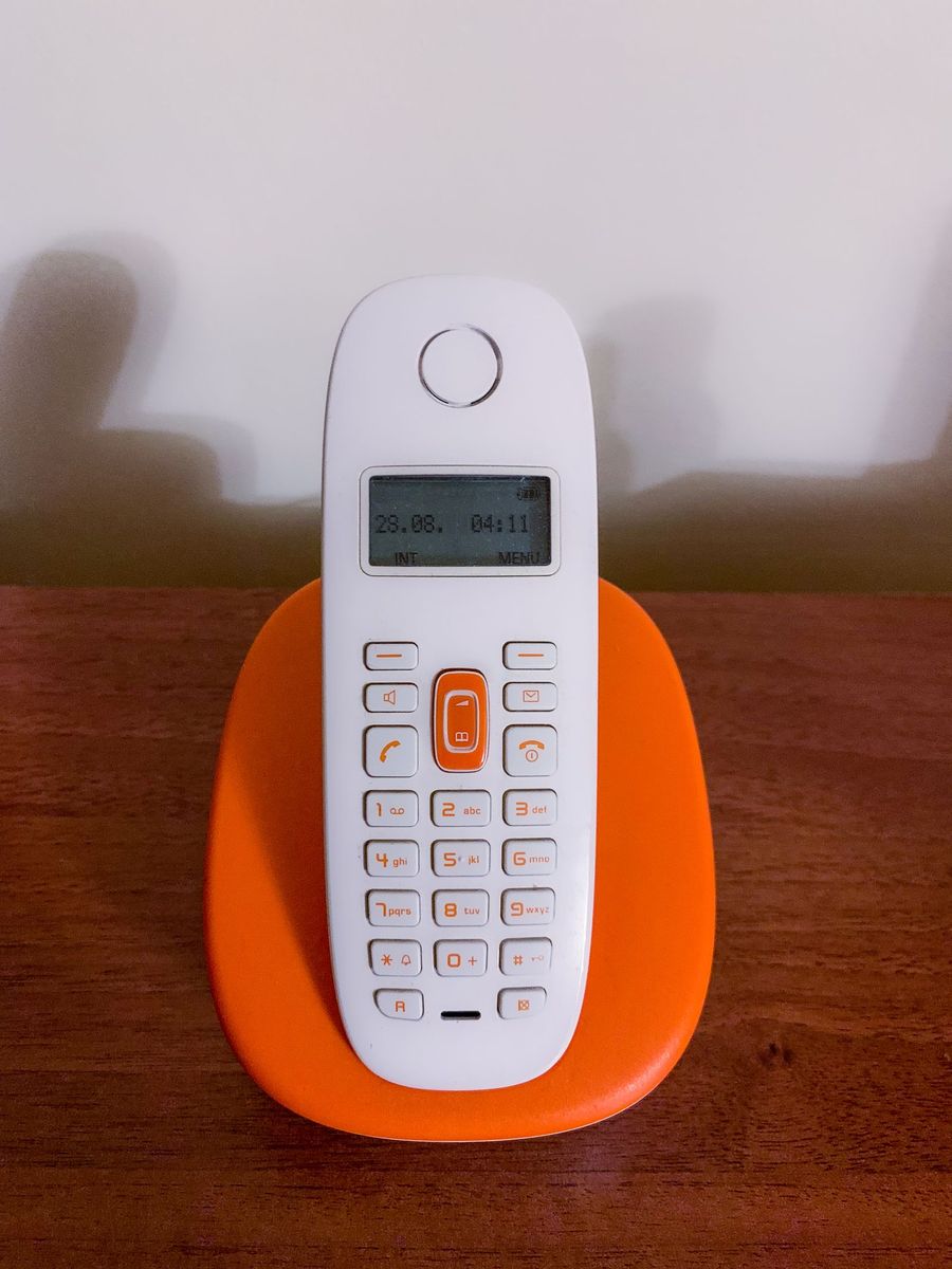 Easy-to-use big-button phone — gift for aging parents