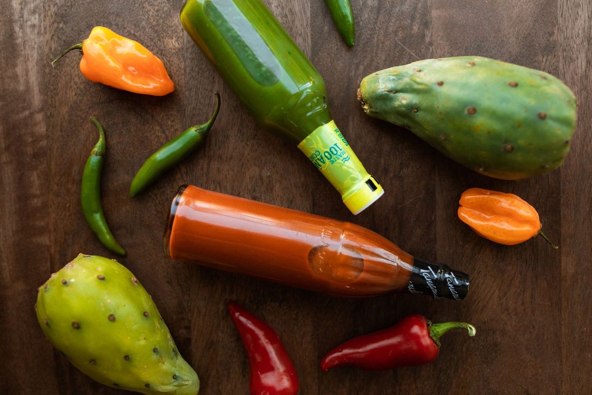 Hot-sauce or rub maker's kit — retirement gift for men