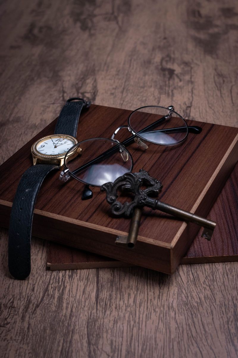 Leather valet tray — retirement gift for men