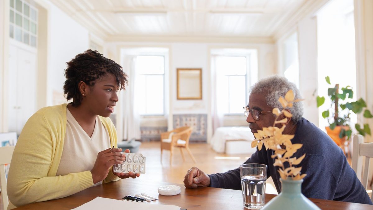 How to Set Up a Caregiver Binder for Aging Parents