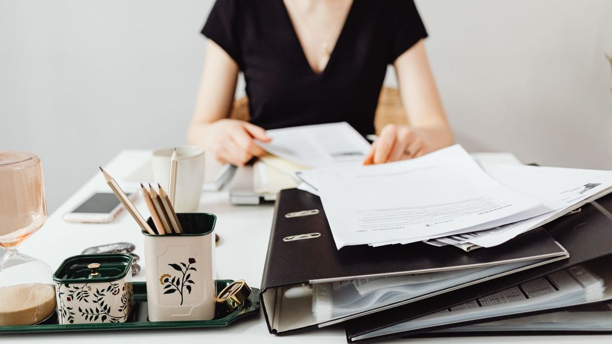 The Caregiver Organizer & Planner: What to Track and How to Set One Up